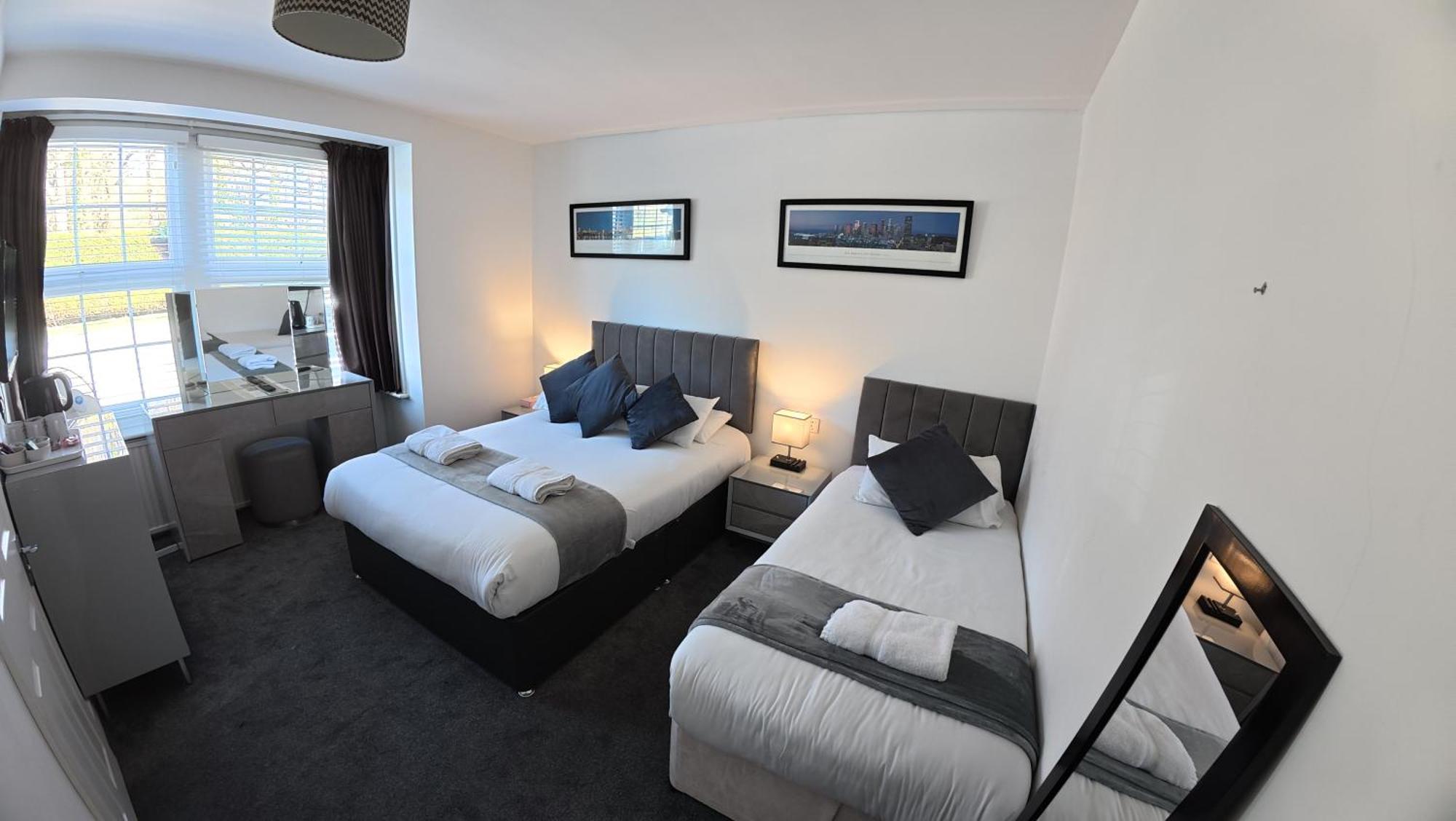 Oakhurst Gatwick B&B Crawley  Bagian luar foto