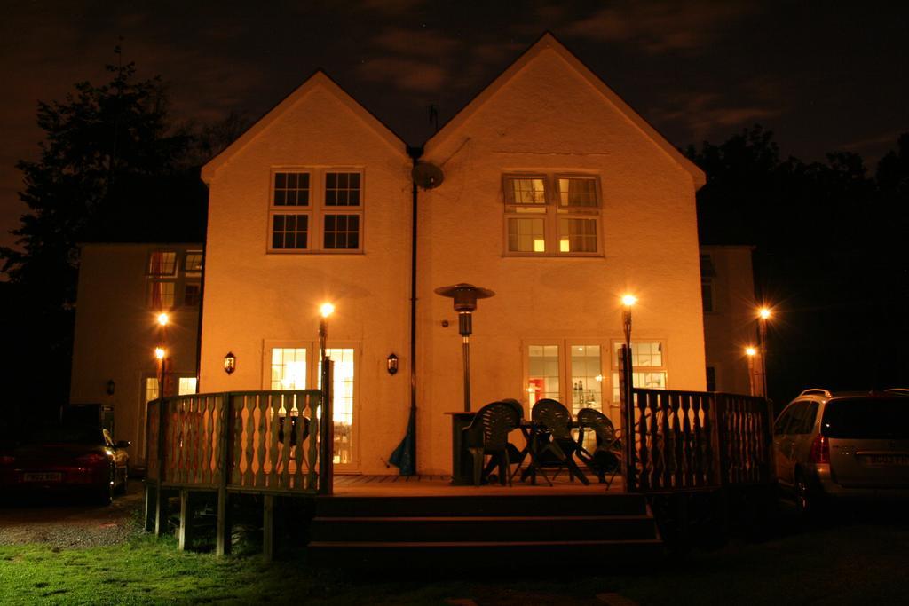 Oakhurst Gatwick B&B Crawley  Bagian luar foto